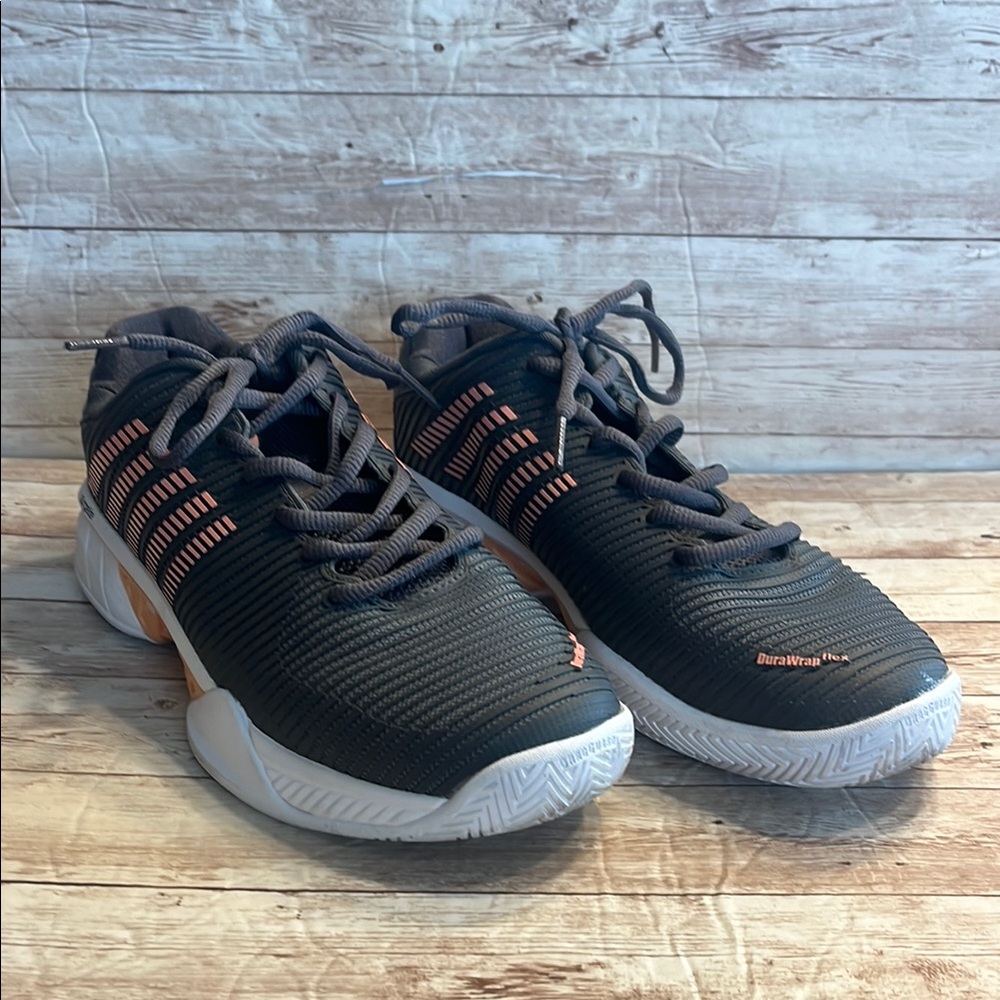 K-Swiss DuraWrap Surgelite Gray and Peach Tennis Court Shoes Size 11